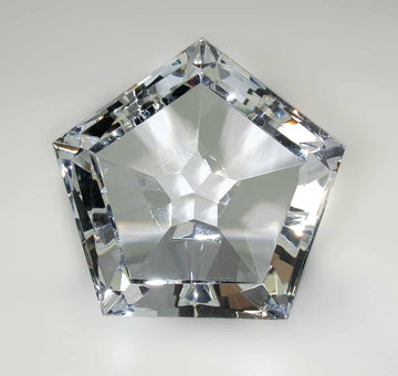 Brilliant Star Paperweight, engraved customizable with texts and logos